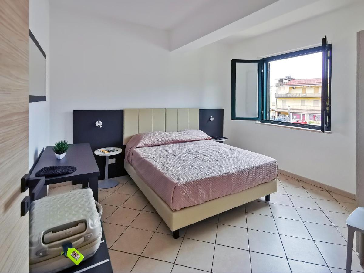 Magico Apartments - 450M Dalla Spiaggia 카포오를란도 외부 사진