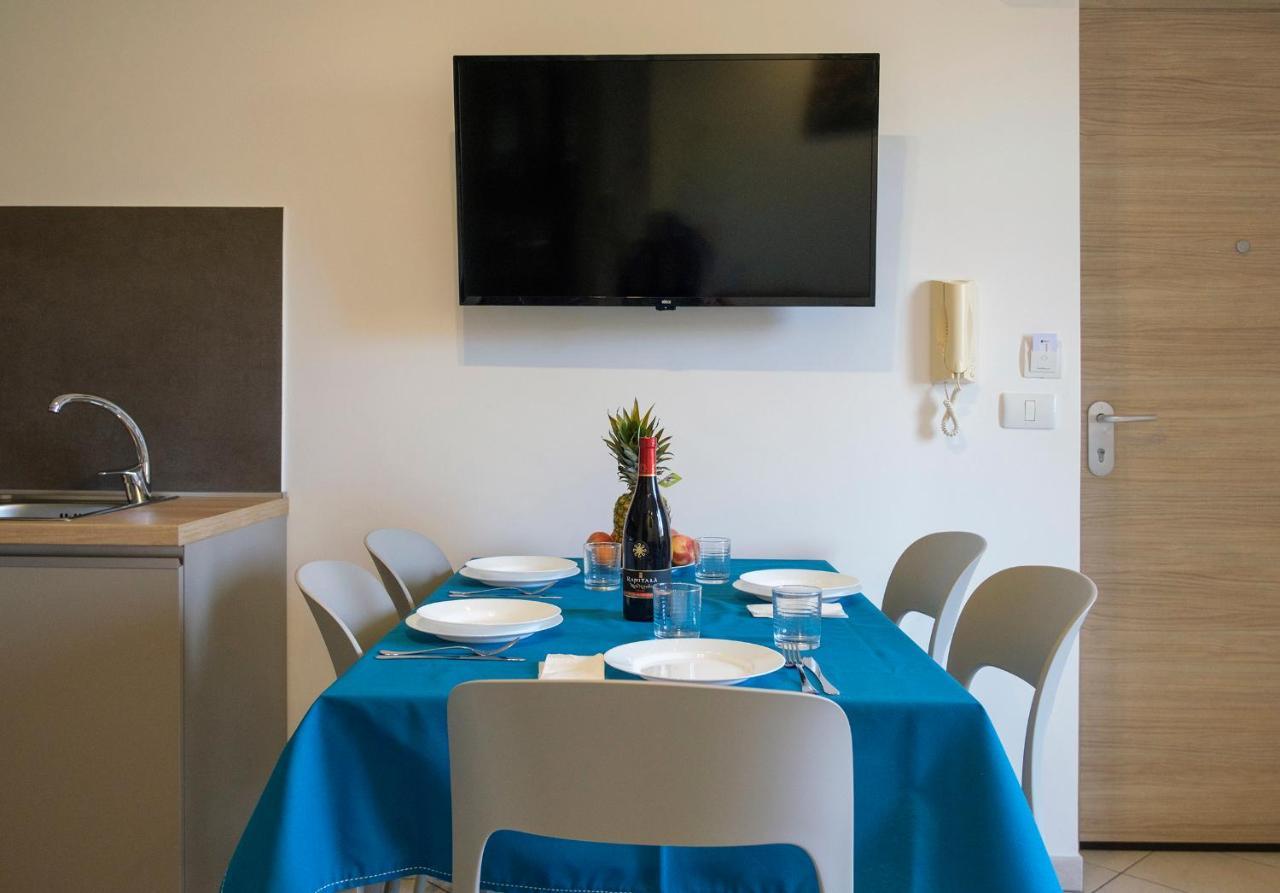 Magico Apartments - 450M Dalla Spiaggia 카포오를란도 외부 사진