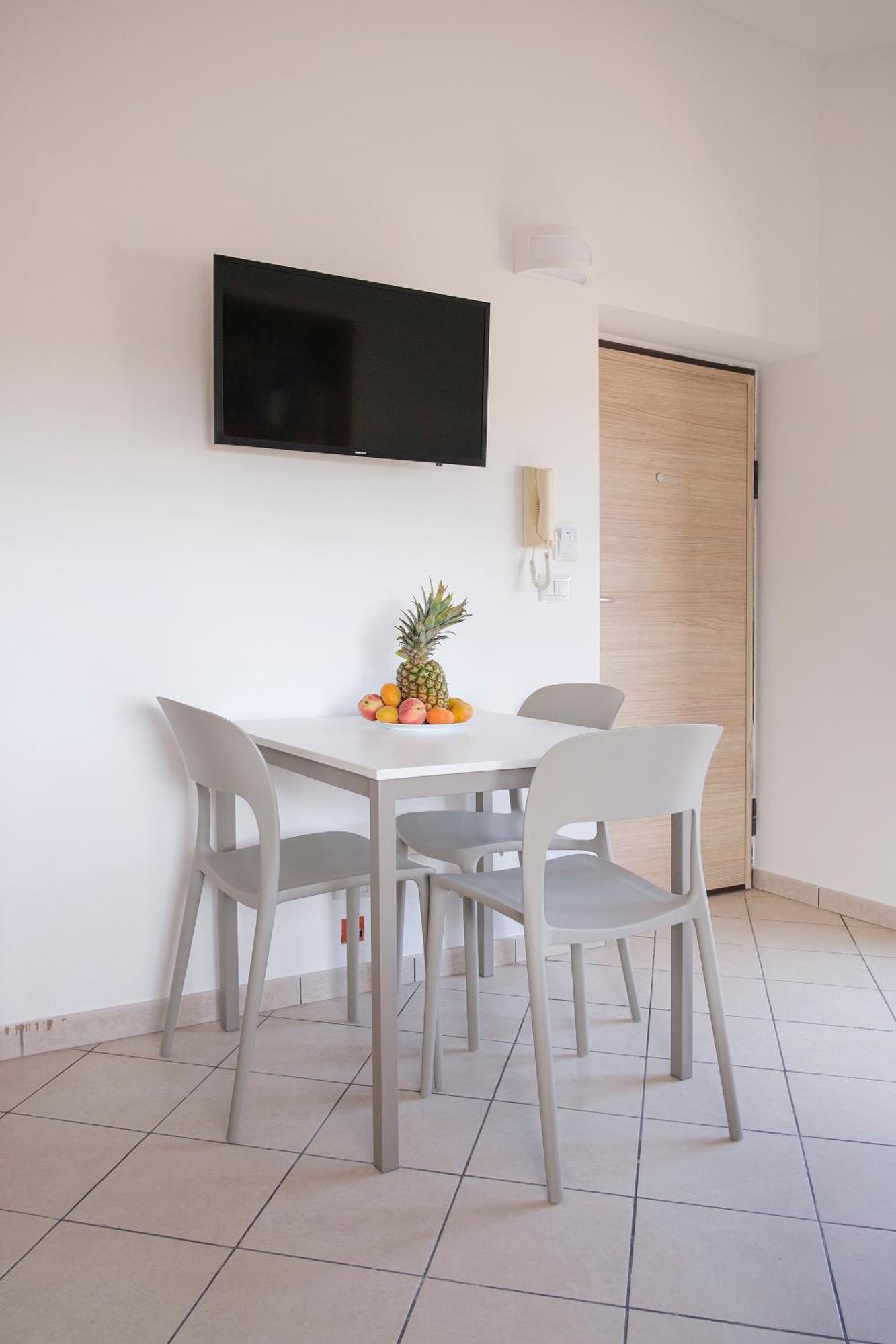 Magico Apartments - 450M Dalla Spiaggia 카포오를란도 외부 사진