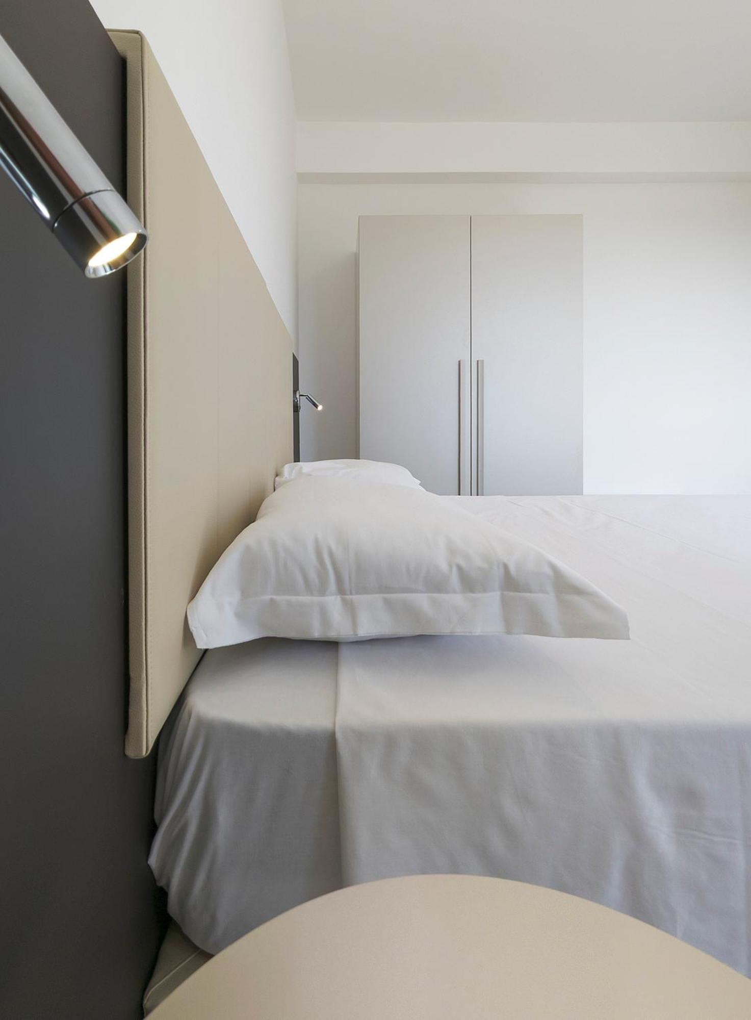 Magico Apartments - 450M Dalla Spiaggia 카포오를란도 외부 사진