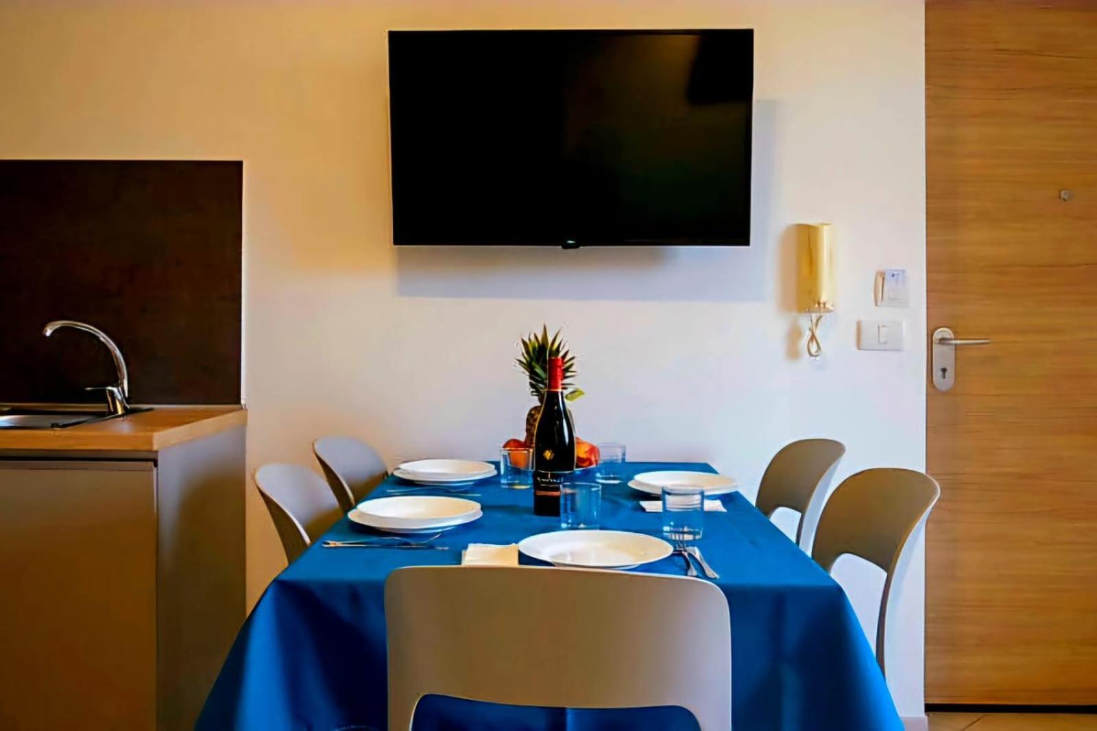 Magico Apartments - 450M Dalla Spiaggia 카포오를란도 외부 사진