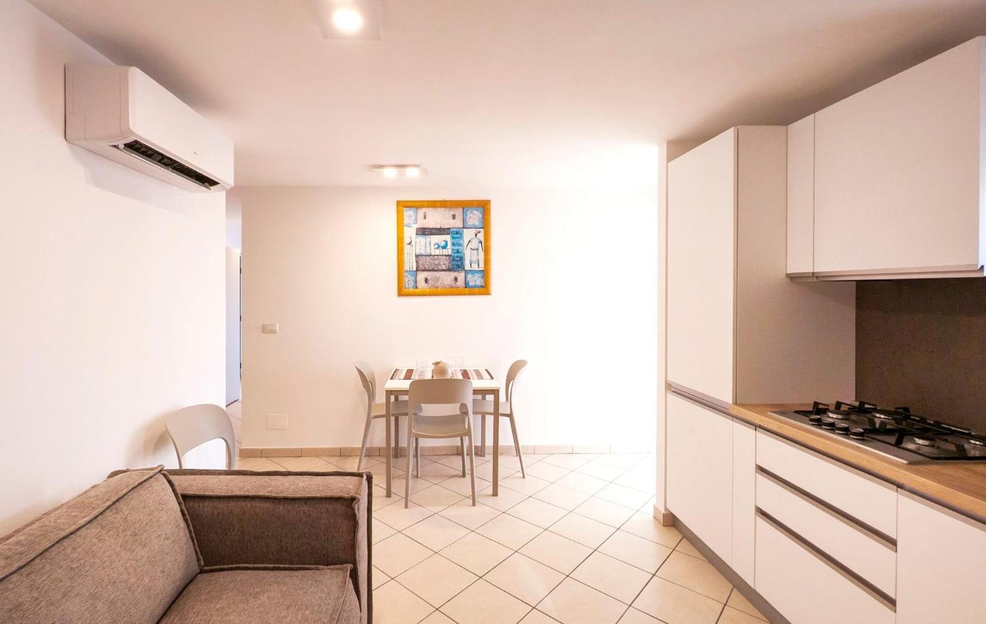 Magico Apartments - 450M Dalla Spiaggia 카포오를란도 외부 사진